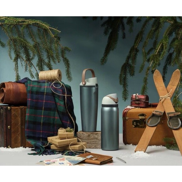 Special Edition Owala 30oz Stainless Steel FreeSip Water Bottle - Wintergreen - Picture 12 of 14